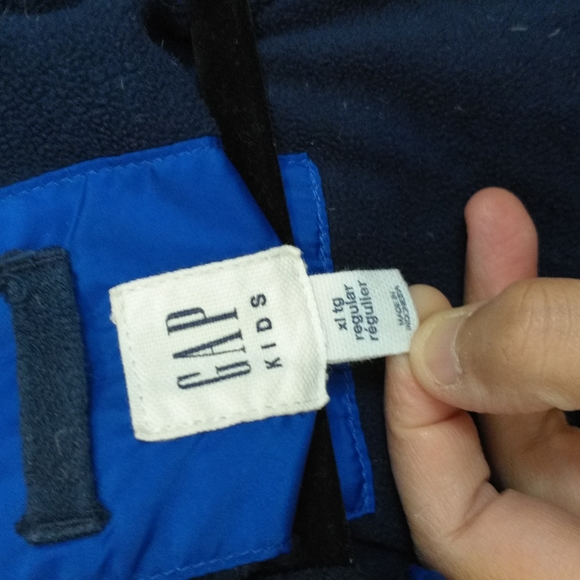 Blue Ombre Puffer Jacket - Picture 4 of 7